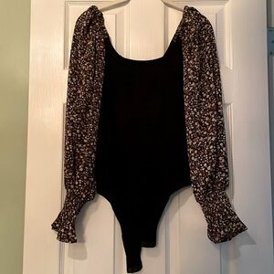 💖Beautiful black thong bodysuit💖